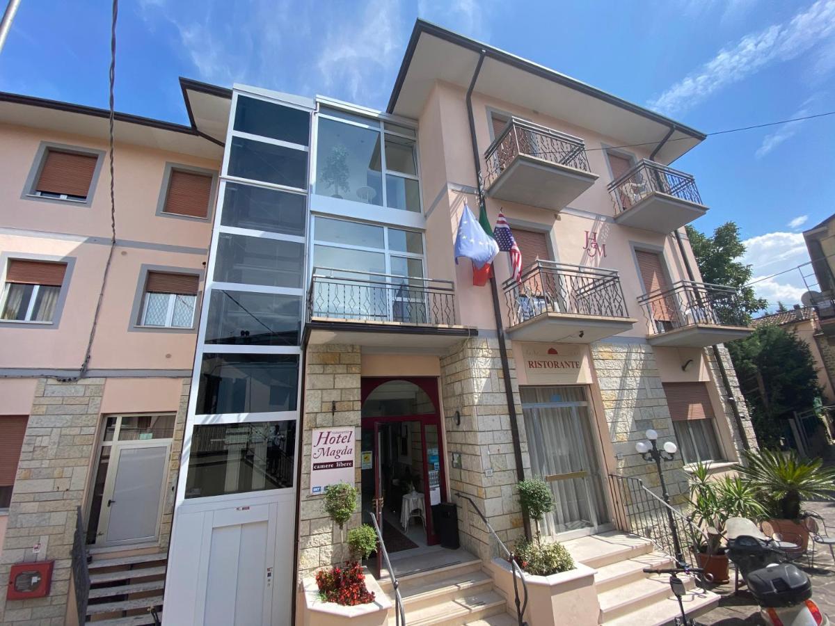 Hotel Magda Novafeltria Exterior foto