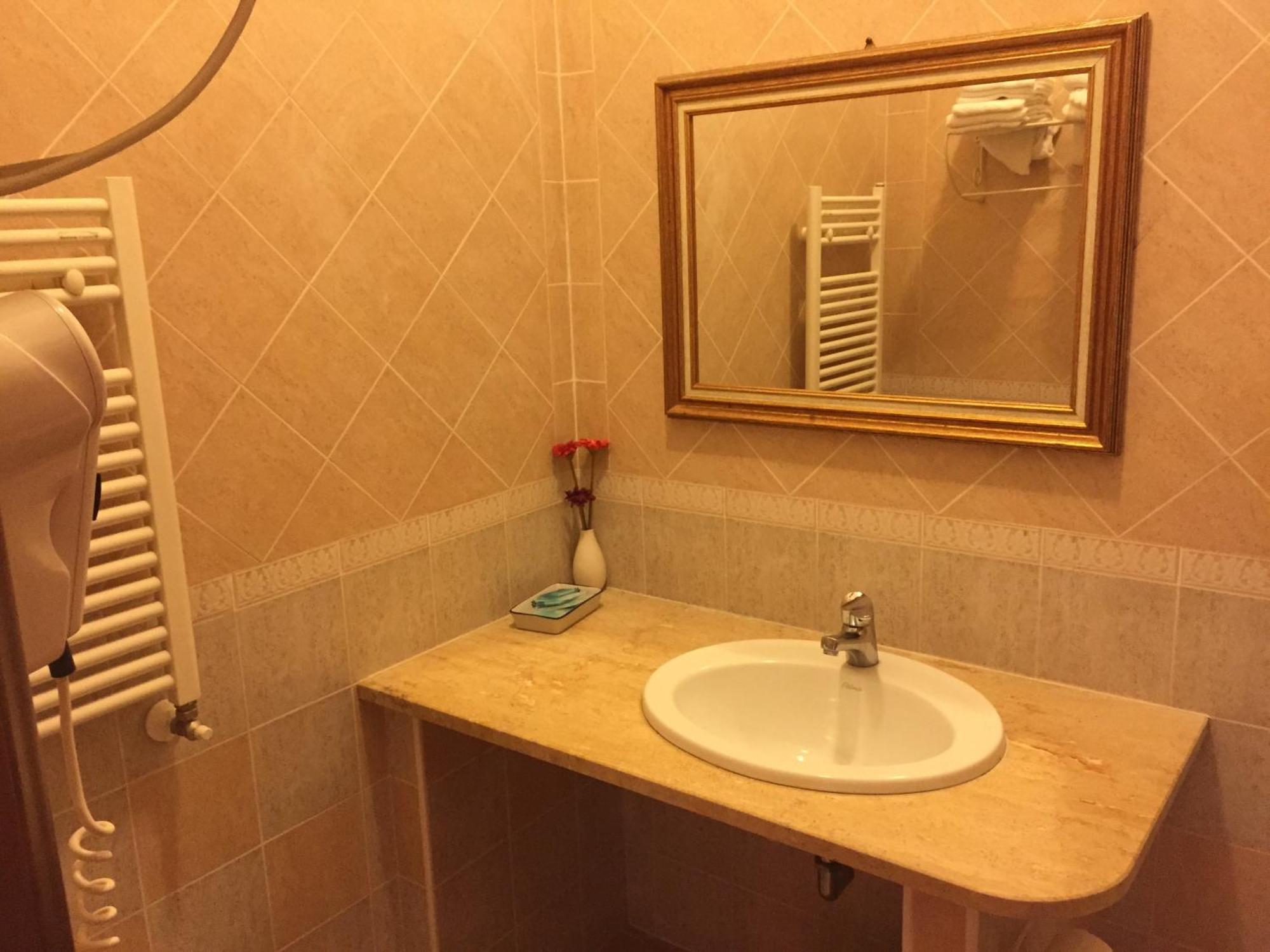 Hotel Magda Novafeltria Habitación foto