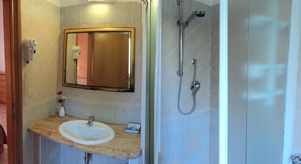 Hotel Magda Novafeltria Habitación foto