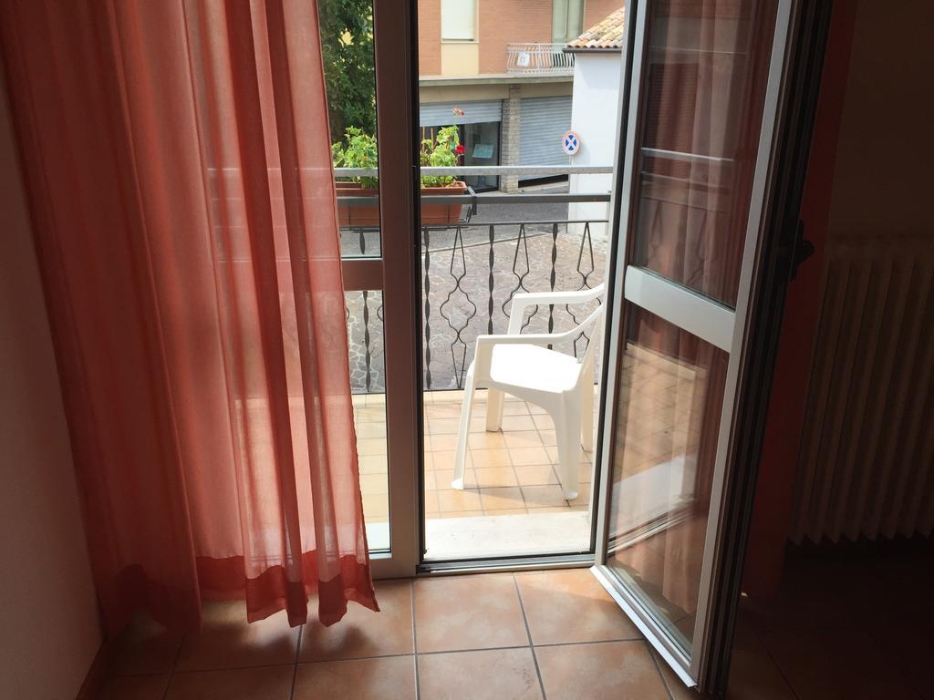 Hotel Magda Novafeltria Habitación foto